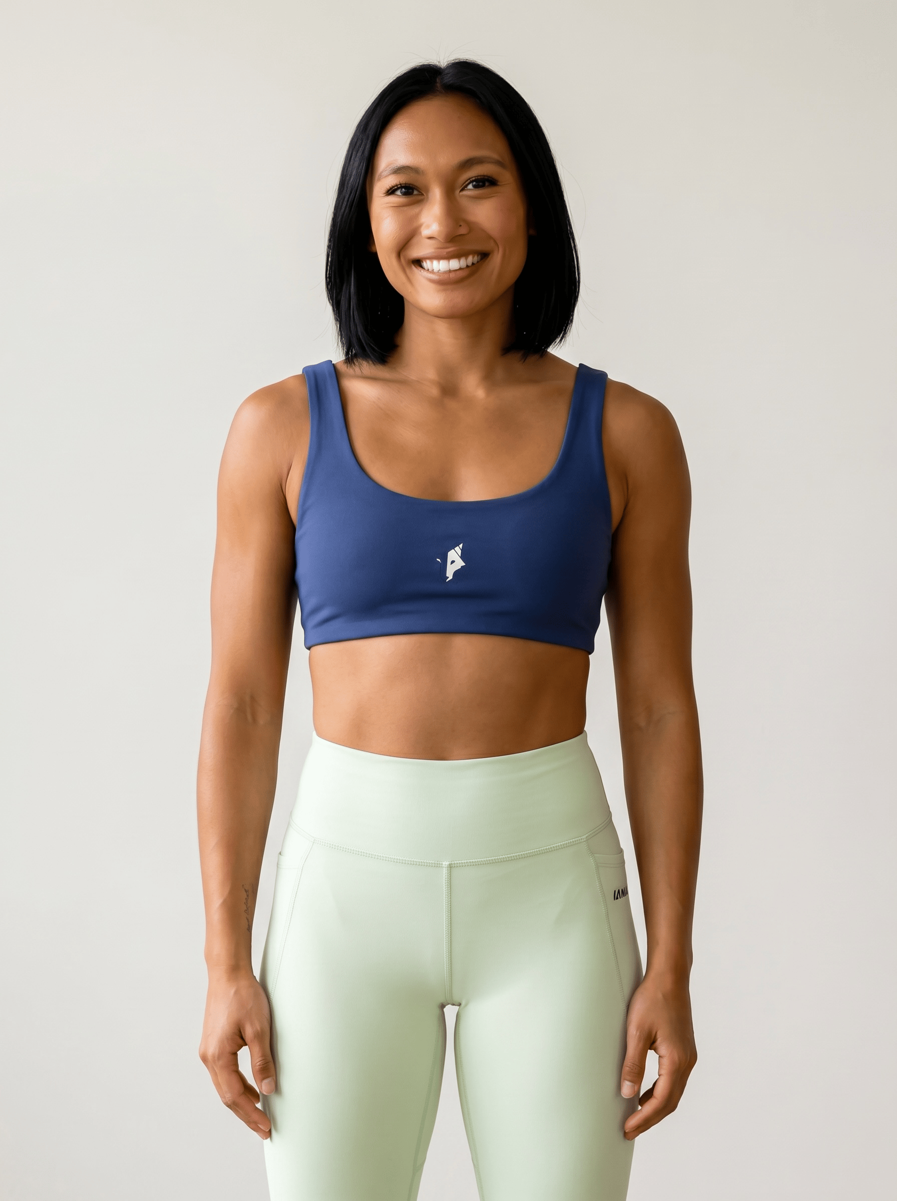 Women’s High-Support U-Neck Sports Bra